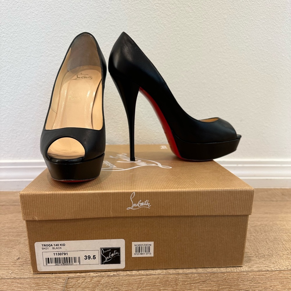 CHRISTIAN LOUBOUTIN TROCA